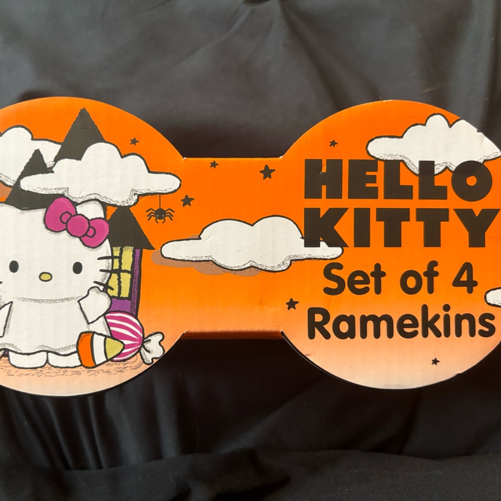 Hello Kitty Ramekins